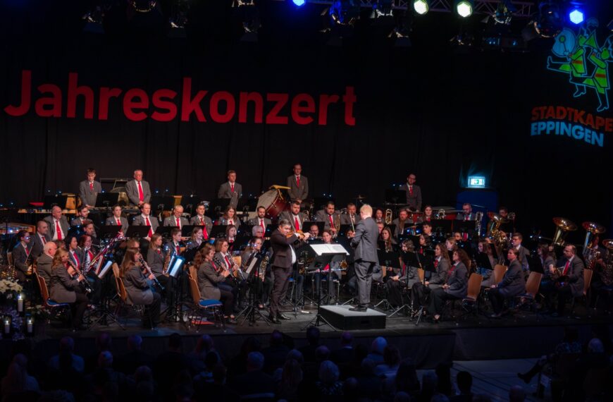 Rund 550 Besucher erleben einen unvergesslichen Konzertabend mit der Stadtkapelle